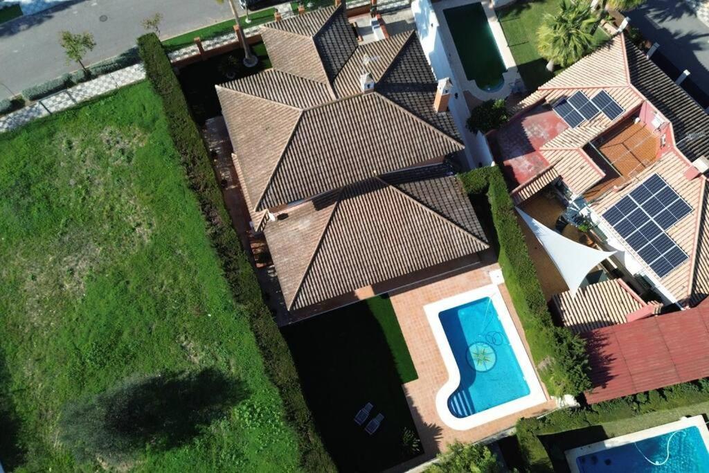 Villa Candelaria Sevilla Aljarafe بورموخوس المظهر الخارجي الصورة