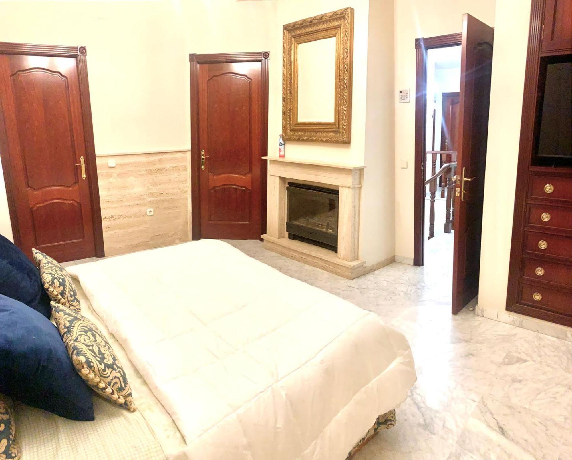 Villa Candelaria Sevilla Aljarafe بورموخوس المظهر الخارجي الصورة